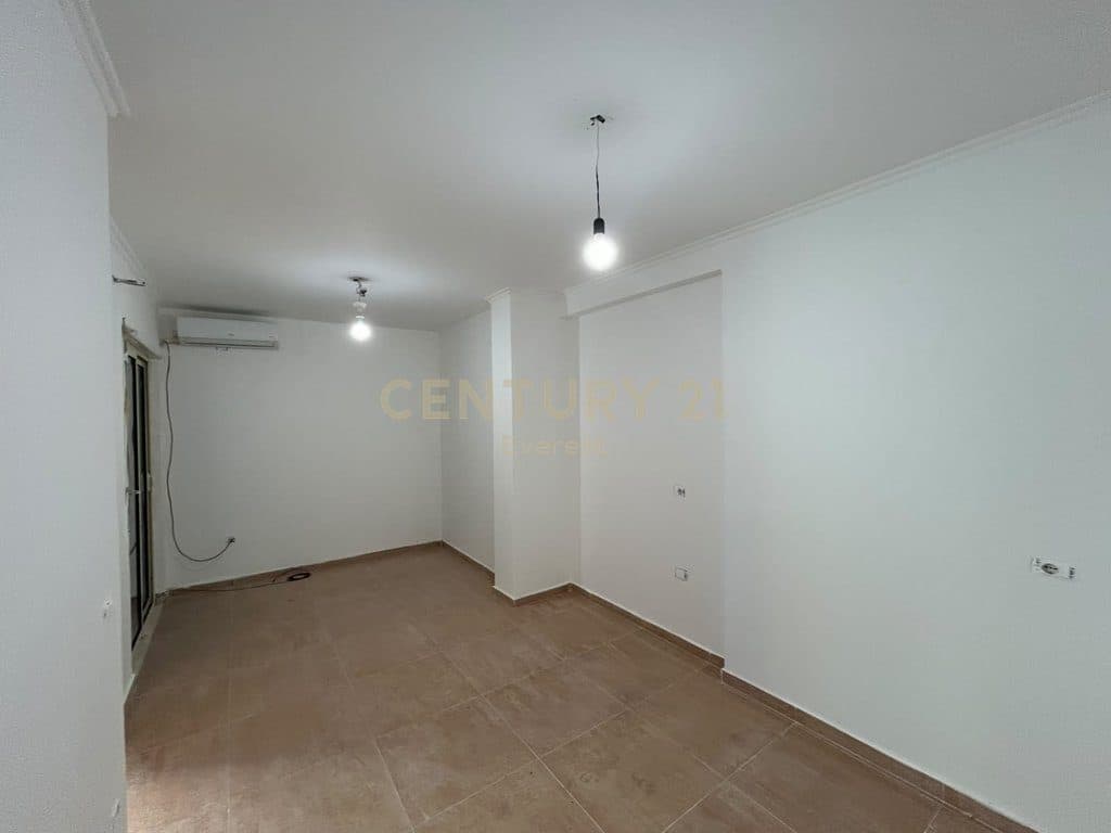 PERBALLE KOMLEKSIT FLORIDA--SHESIM APARTAMENT 2+1 3