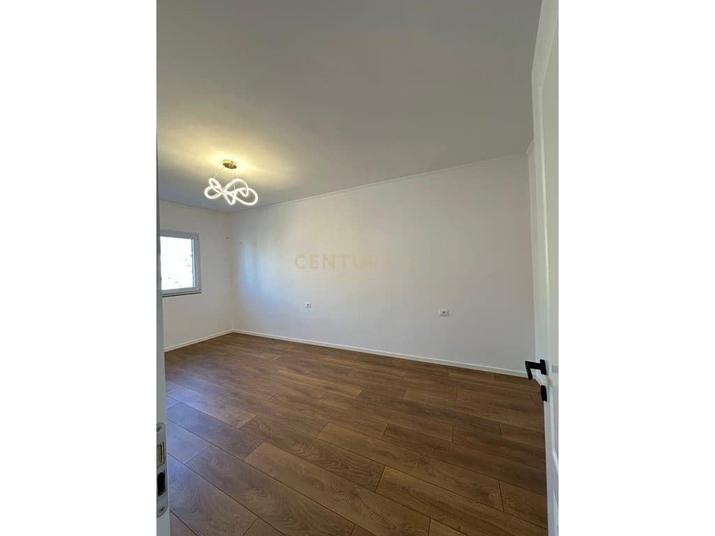 MINE PEZA, SHESIM APARTAMENT 2+1 3