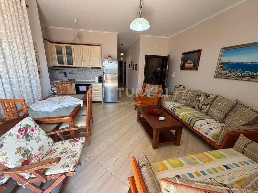SARANDE, SHESIM APARTAMENT 2+1 ME PAMJE NGA DETI 4