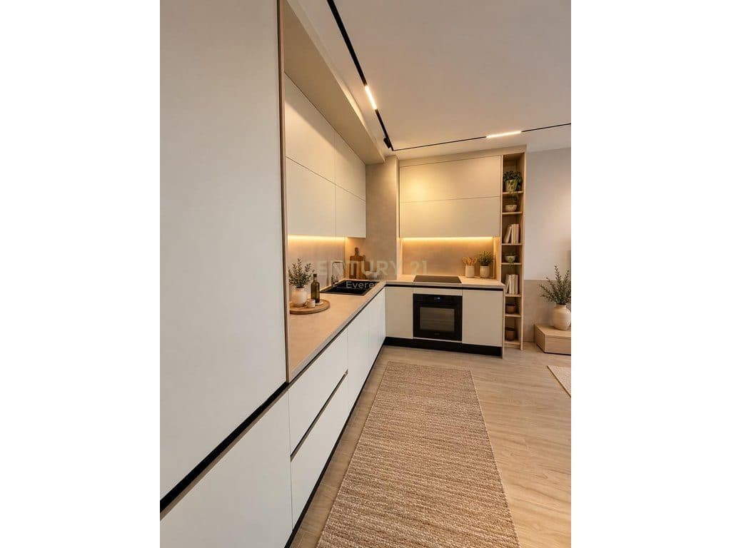 GOLDEN TOWER RESIDENCE-MINE PEZA, APARTAMENT 2+1 PER QIRA 2