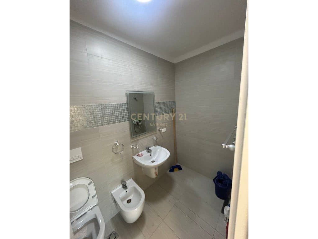 BLV. ZOGU I PARE, OFFICE FOR RENT