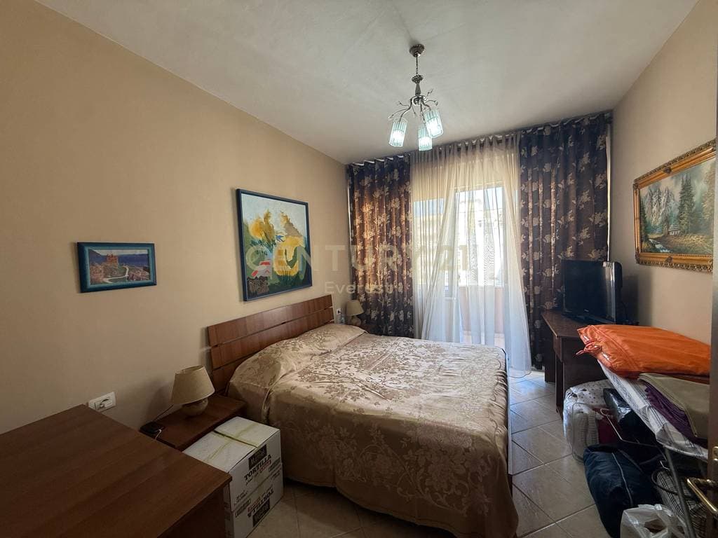ASTIR, APARTAMENT 2+1 PER QIRA ME VERANDE 4