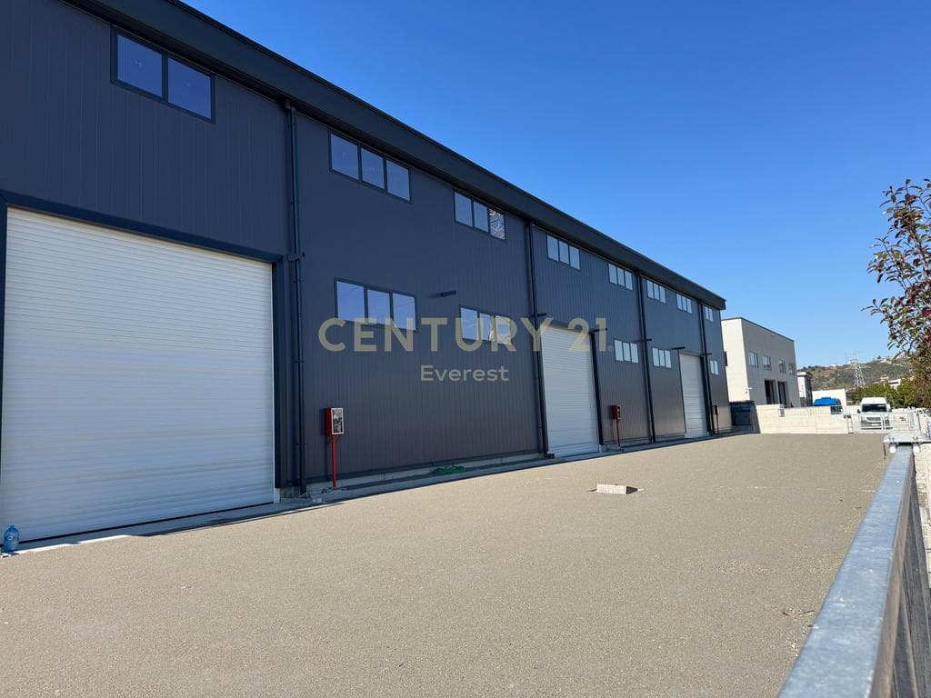 NEAR CITY PARK, SHED FOR RENT
