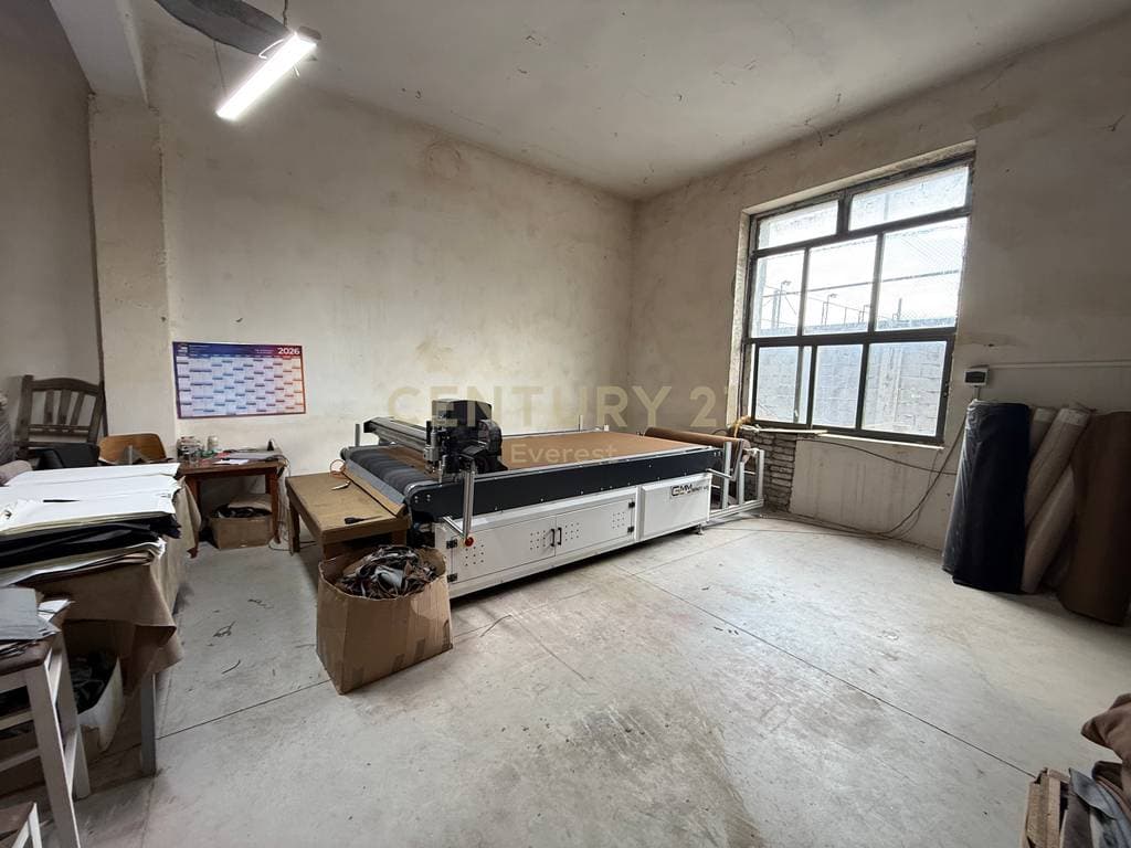 MISTO MAME, WAREHOUSE FOR RENT 4