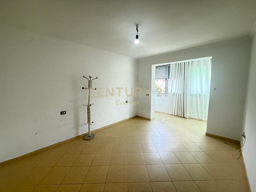 🏠 APARTAMENT 1+1 PER QIRA, BRRYLI 2
