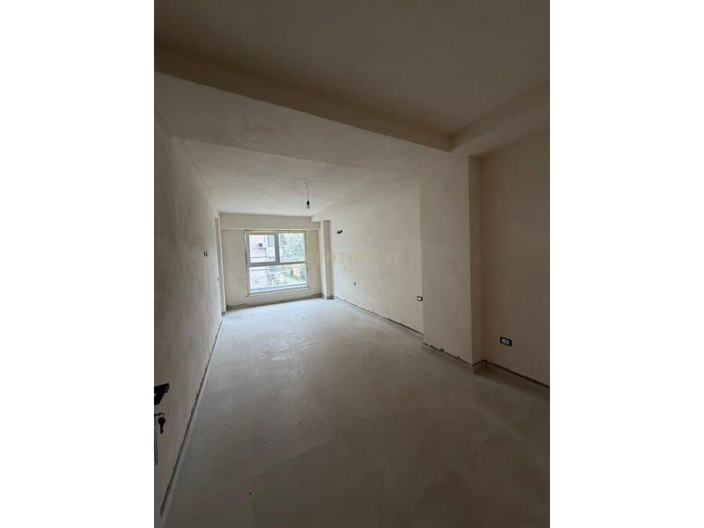 SHITET APARTAMENT 1+1 MONTEVIDEO RESIDENCE TE MALI ROBIT!