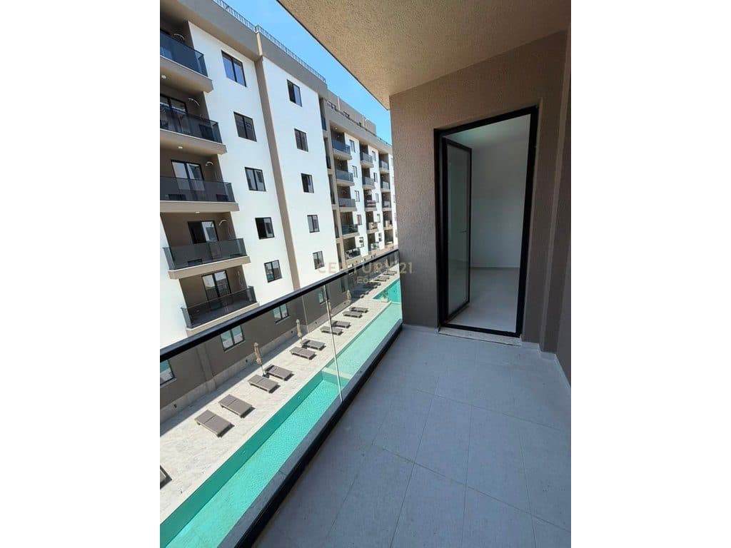 13 APARTAMENTE 1+1 ME QIRA NE NJE REZIDENCE ME PISHINE,PER INVESTIM NE MALIN E ROBIT !! 2
