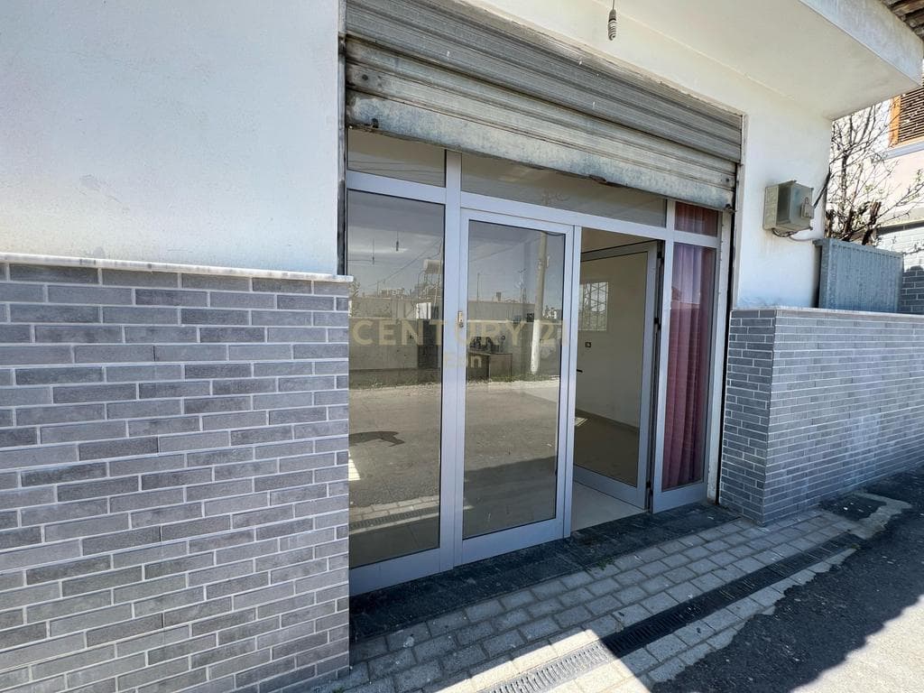 Ambient me qira në Shkozet, Durrës!