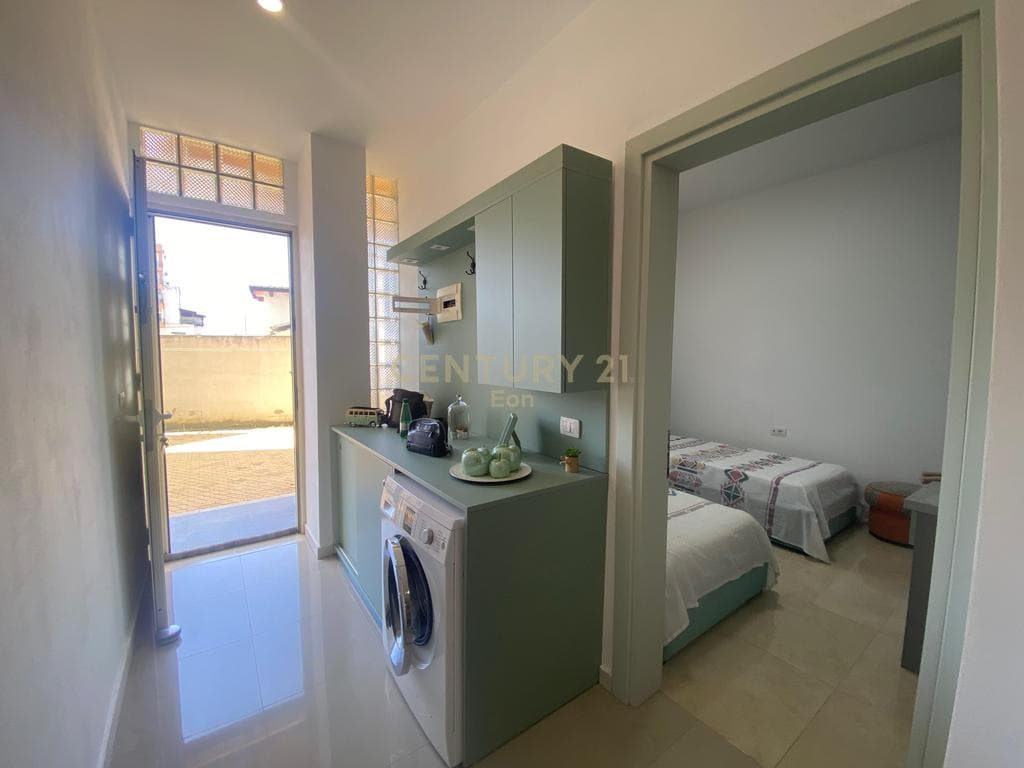 SHITET APARTAMENT 2+1 NE VOLLGA, DURRES ! 3