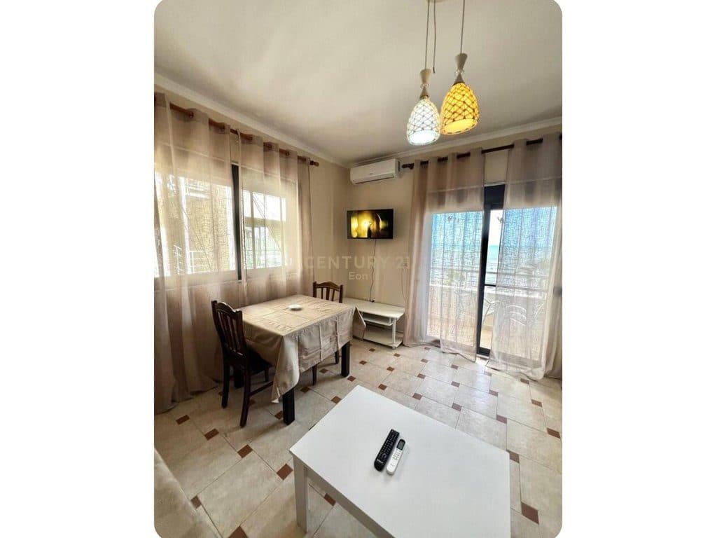 Apartament 1+1 për Qira në Plazh Stacioni i parë, Durrës ! 2