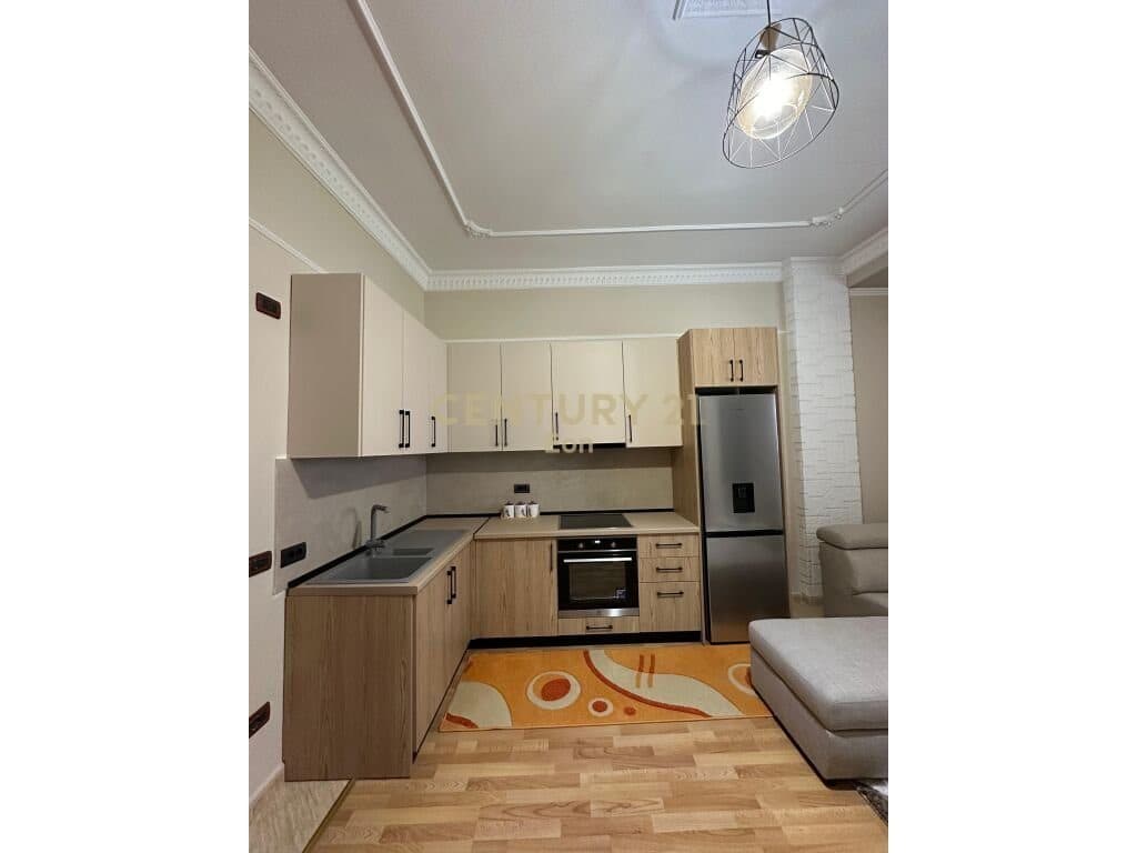 JEPET ME QERA APARTAMENTI 2+1+2 PRANE KOPSHTIT IVINA ,NE DURRES ! 3