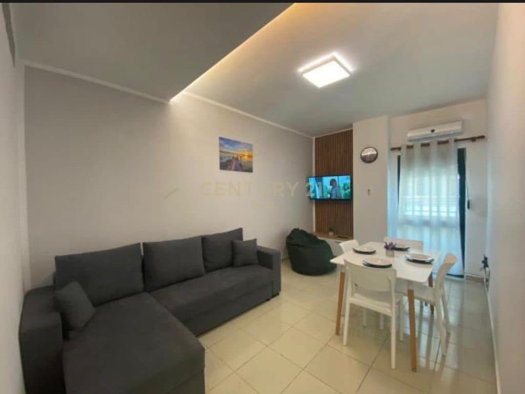 Apartament 2+1 Me Qira në Golem !