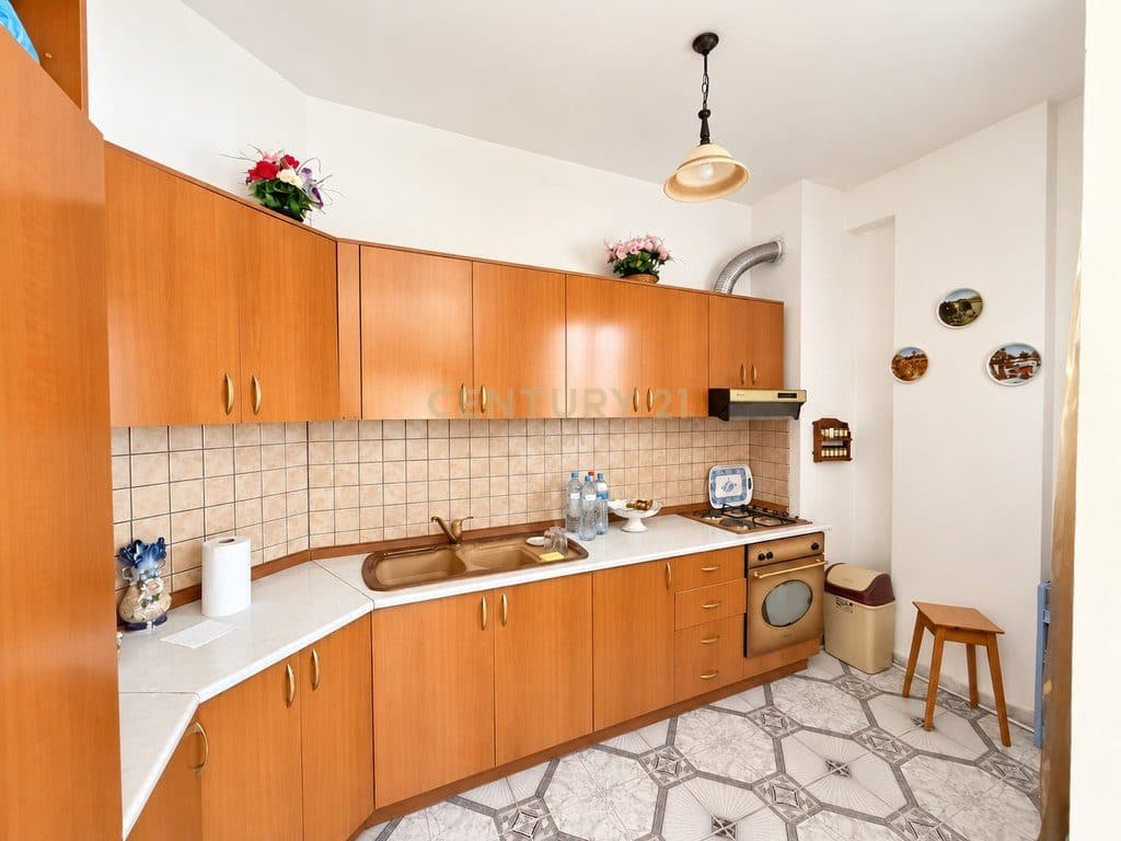 SHITET APARTAMENT 3+1+2 | VOLLGA, DURRËS 2