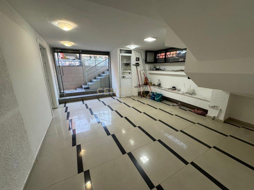 DyqanMe Qira prane UKD, Durrës - 600€ ! 3