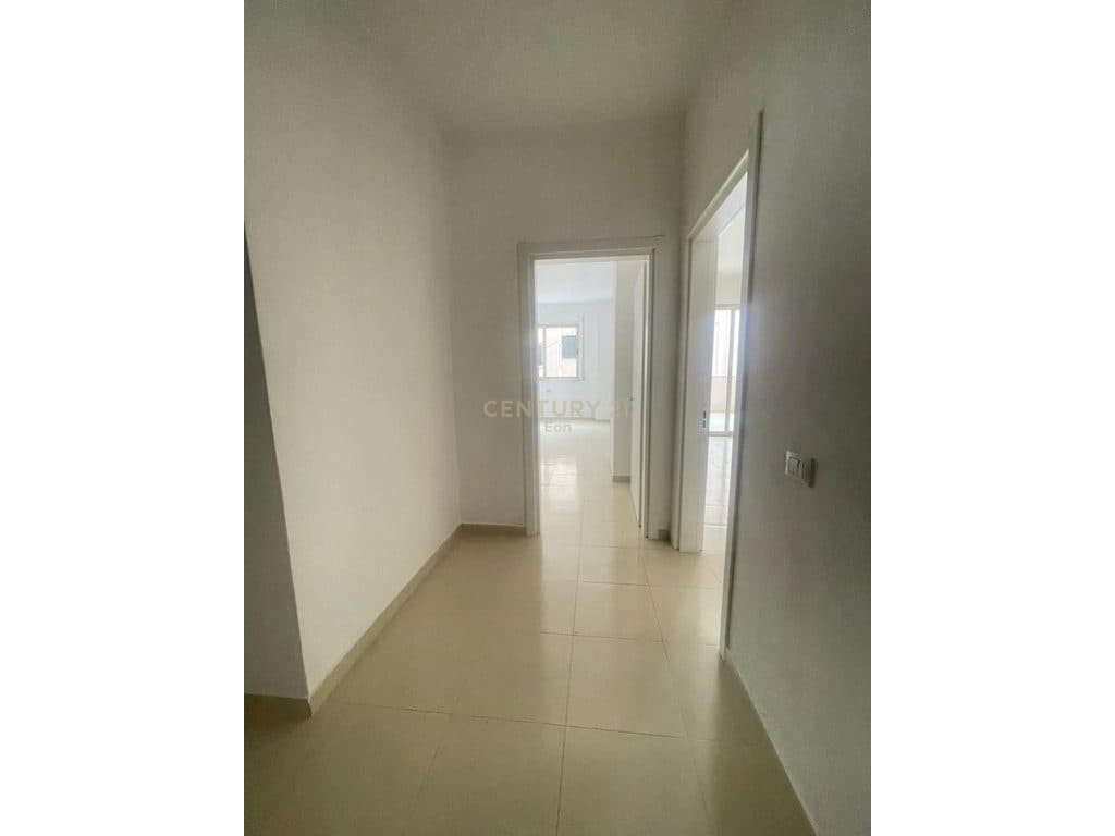 Apartament 2+2 Në Shitje në Ish-URT, Durrës - 133,000€ | 140 m² 2