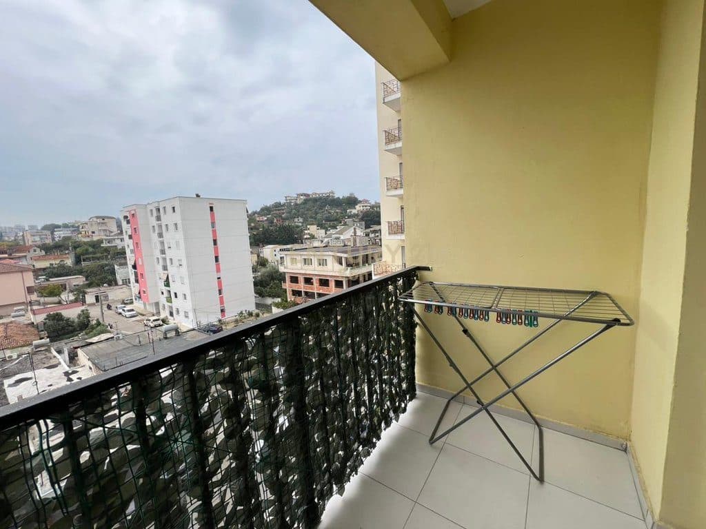 Apartament 3+1+2 Me Qira tek Spitali, Durrës ! 3