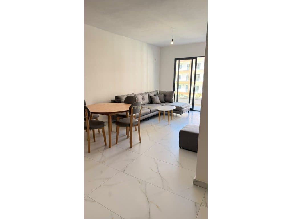 SHITET APARTAMENT I SAPO INVESTUAR 1+1+GARAZHD TEK REZIDENCA EON NE GOLEM! 2
