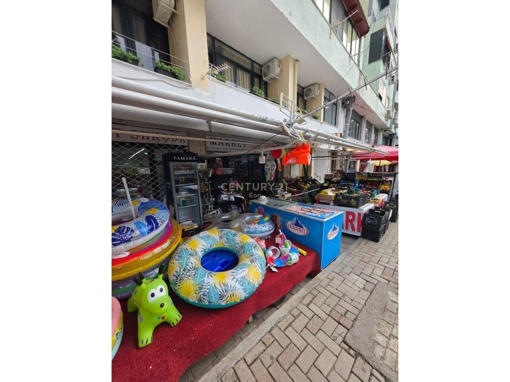 Dyqan Në Shitje në Plazh, Durrës ! 3