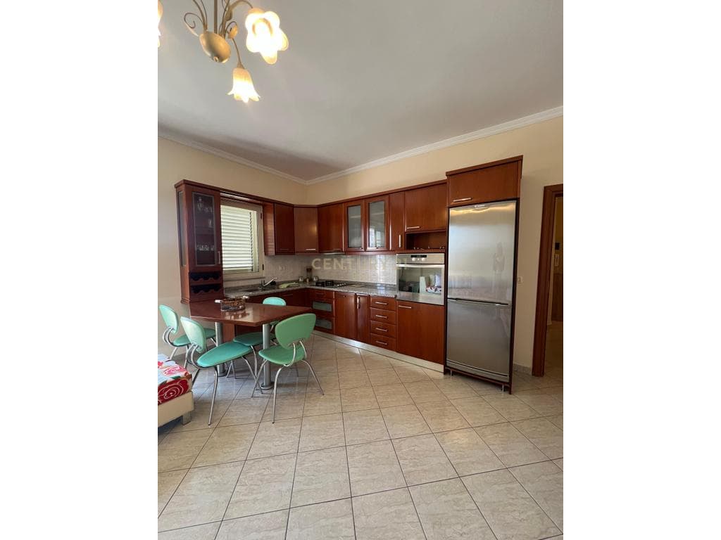 Apartament 2+1+garazhd Me Qira në Lagjen nr.5, Durrës ! 4