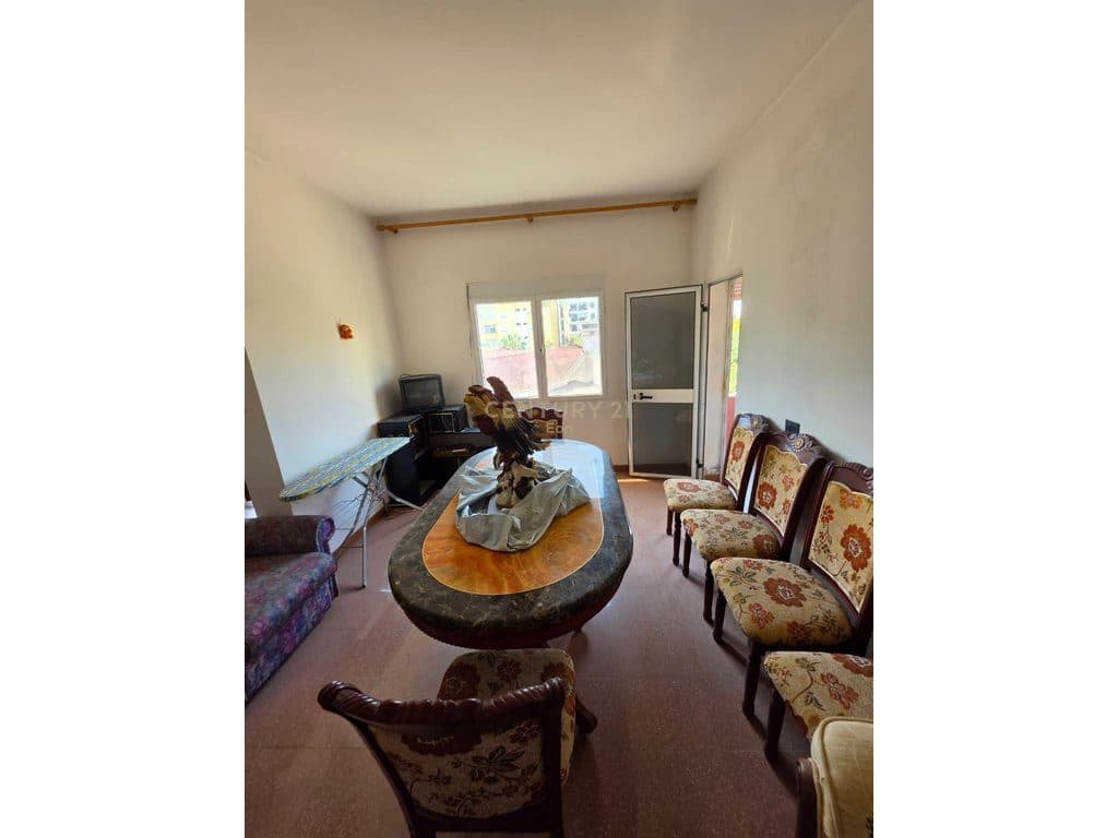 Apartament 3+2+1 Ballkon + Garazhd në shitje në Plazh, Durrës ! 3