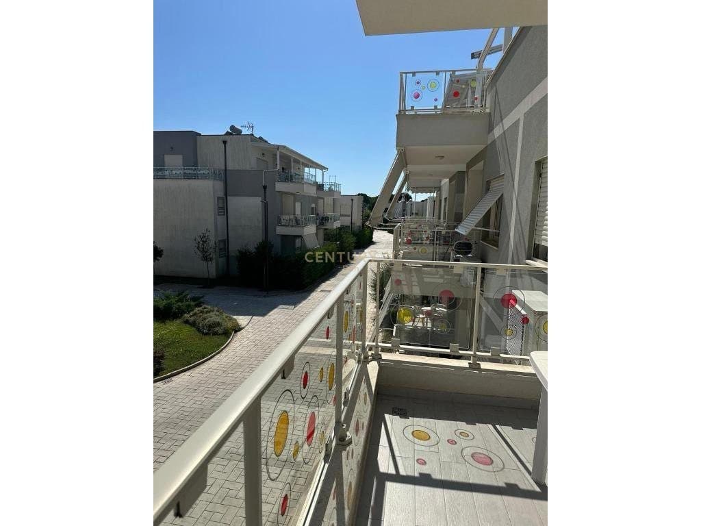 SHITET APARTAMENT 2+1 I INVESTUAR TEK PERLA RESORT NE GJIRIN E LALZIT ! 4