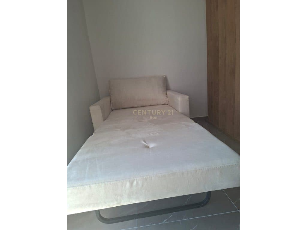 Apartament 1+1 Me Qira në Golem ! 2