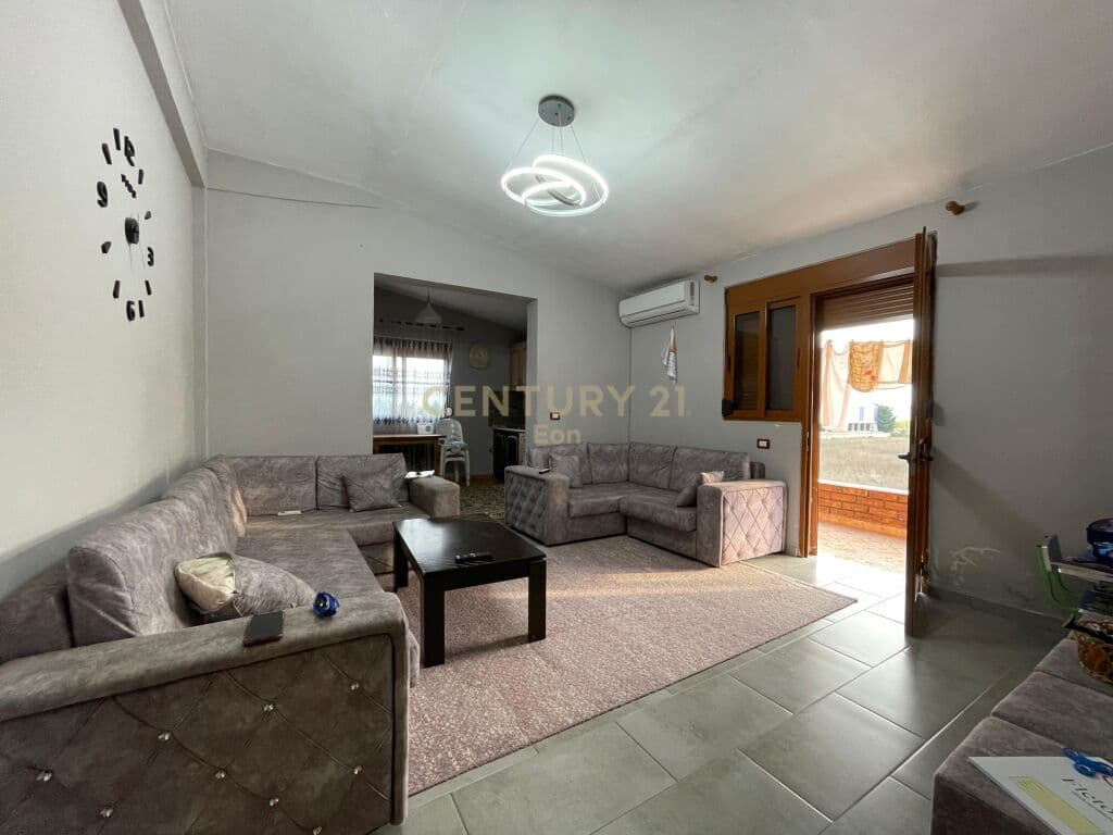 Shitet Bar Restorant Hotel pranë Parkut Olimpik në Durrës!!!