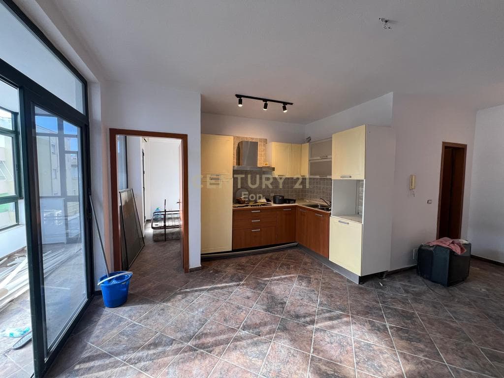 Apartament 1+1 në Shitje Me Pamje Deti në Plazh, Durrës !!! 4