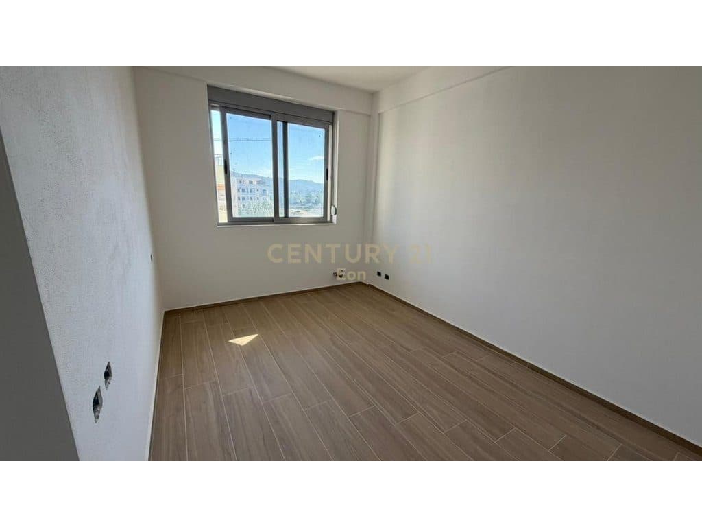 APARTAMENT 1+1 PER SHITJE NE GOLEM ! 4