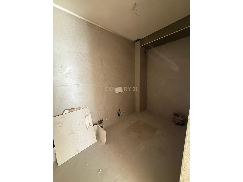 SHITET LOFT TEK VM REZIDENCE ,NE GOLEM ! 3