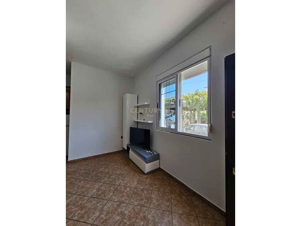 APARTAMET 1+1 NE SPITALLE PER QIRA 300€ /Muaj 3