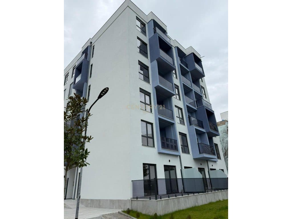 APARTAMENT 1+1 PER SHITJE TEK "ADRIATIK GARDEN" NE GOLEM! 2
