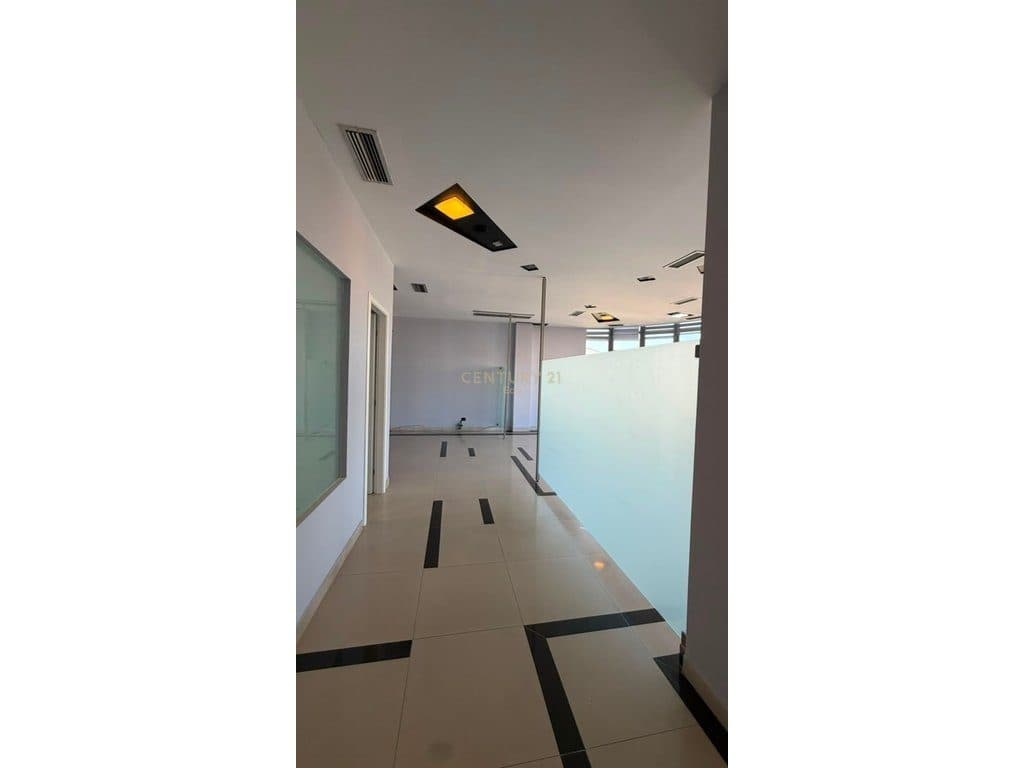 JEPET AMBIENT ME QIRA TEK FLY, DURRES !
