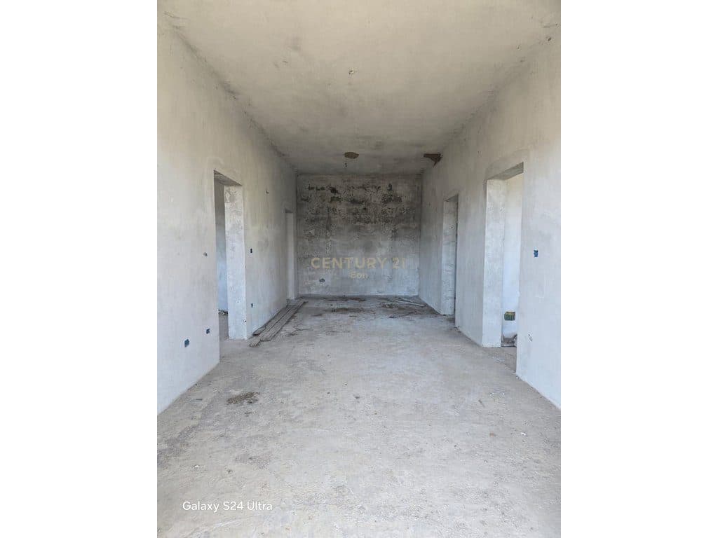 Shitet Shtëpi Private 1-Katëshe në Shenavlash, Durres ! 4