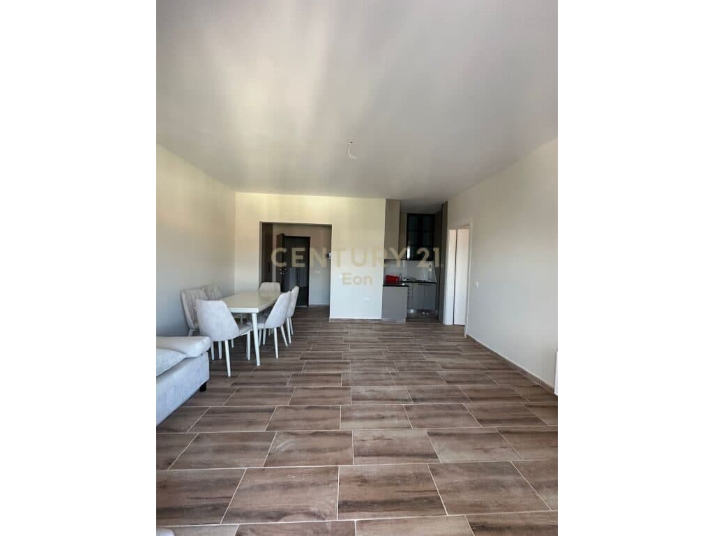 SHITET APARTAMENTI 1+1 TEK MALI I ROBIT,NE GOLEM! 2