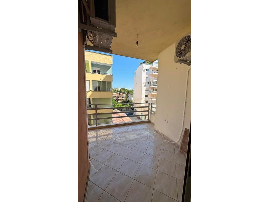 Apartament 1+1 Me Qira në Plazh, Durrës ! 4
