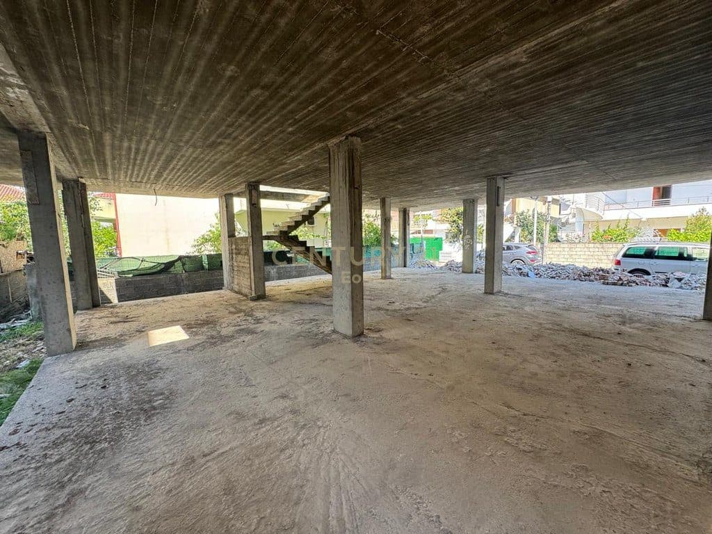 Ndërtesë 2 kate Për Shitje tek Ish Keneta, Durrës - 165000€ !