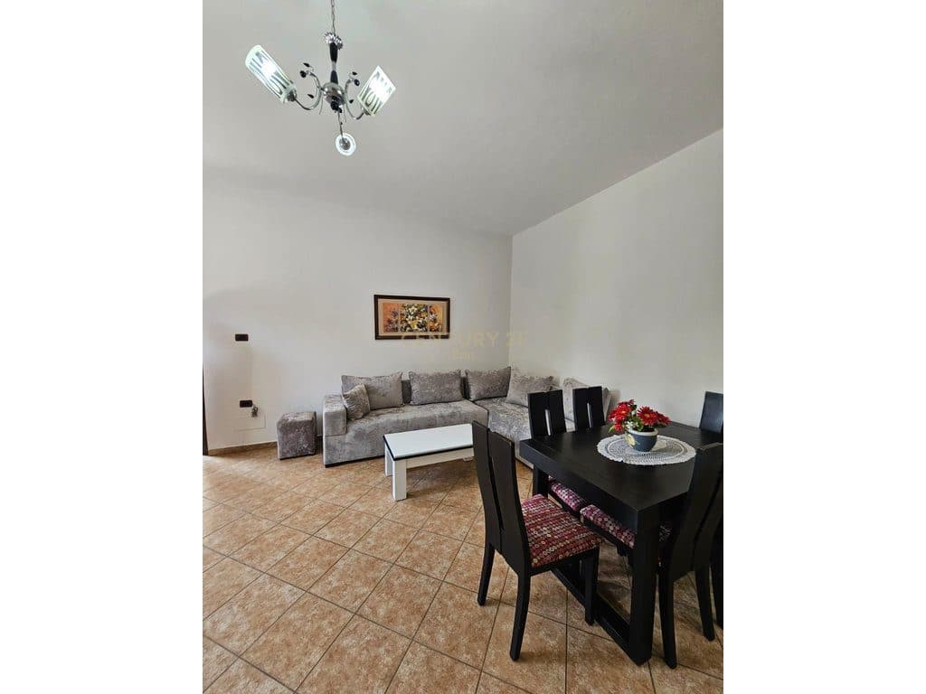 APARTAMET 1+1 NE SPITALLE PER QIRA 300€ /Muaj 2