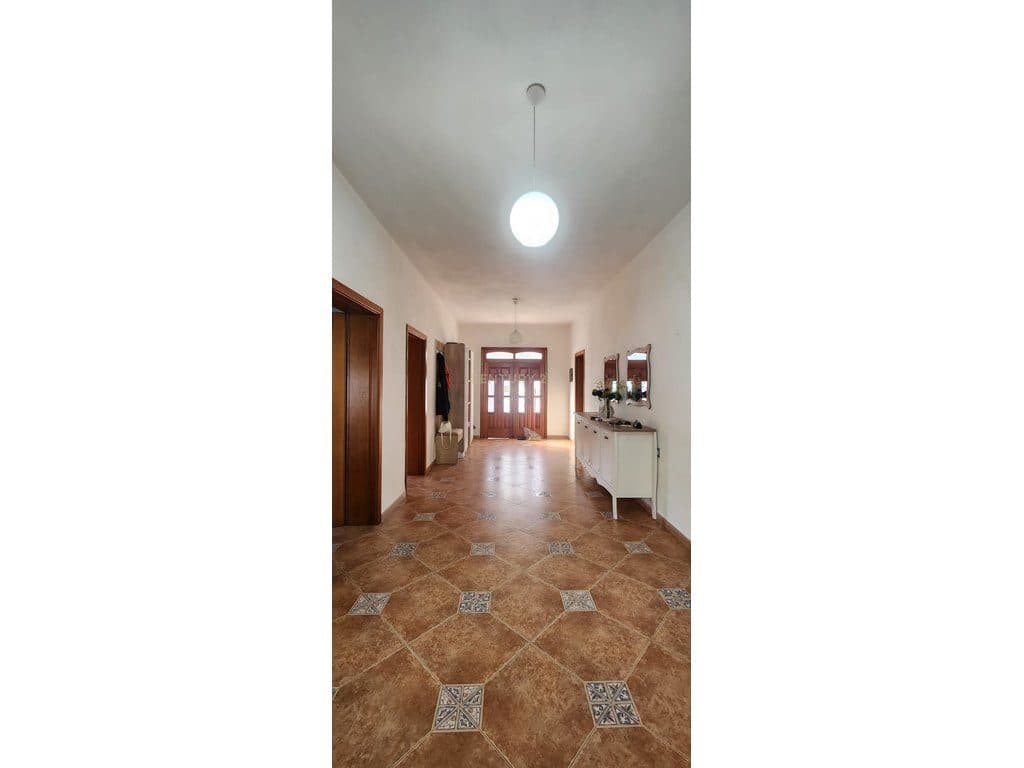 JEPET ME QERA APARTAMENT 2+1 ME OBORR, DURRES ! 4