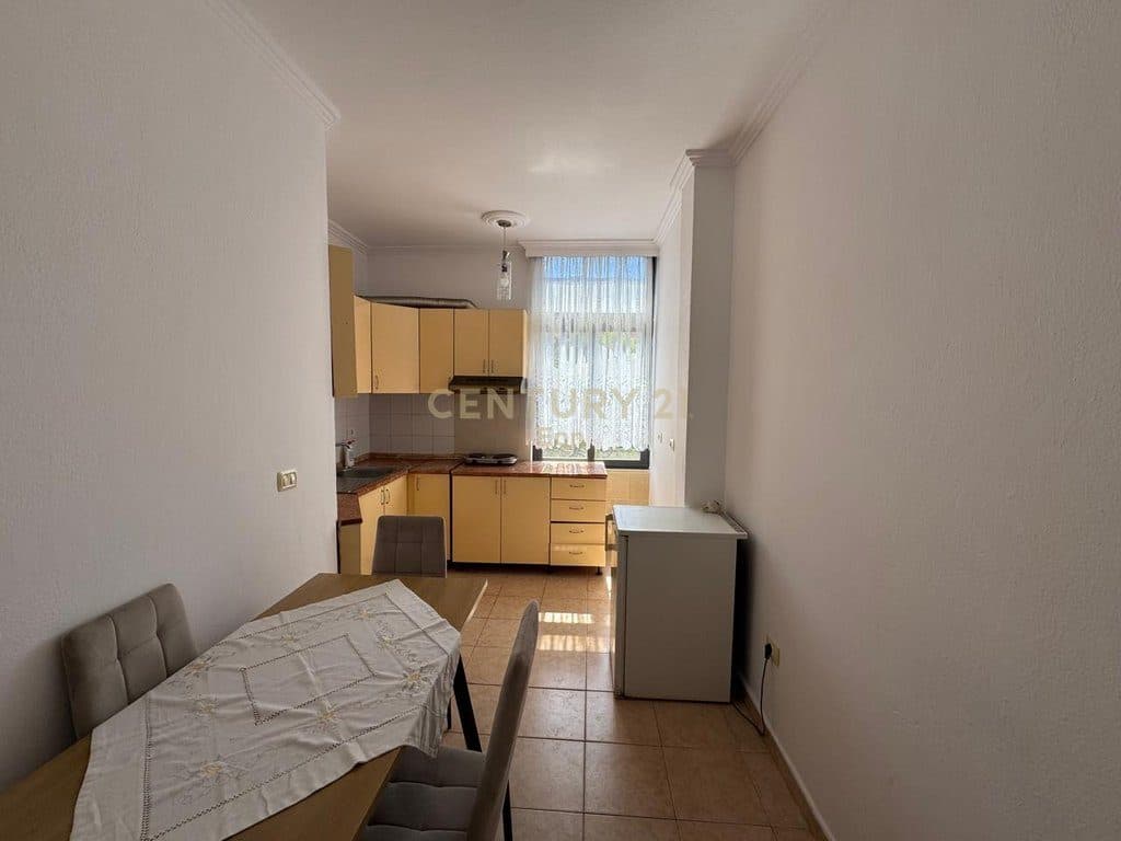 SHITET APARTAMENT 1+1 NE SHKEMBIN E KAVAJES, 150 M AFER DETIT !!! 4