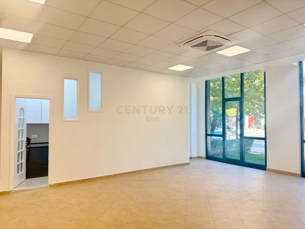 Ambient Biznesi 104 m² me Qira – Plazh, Durrës | Stacioni i Parë 3
