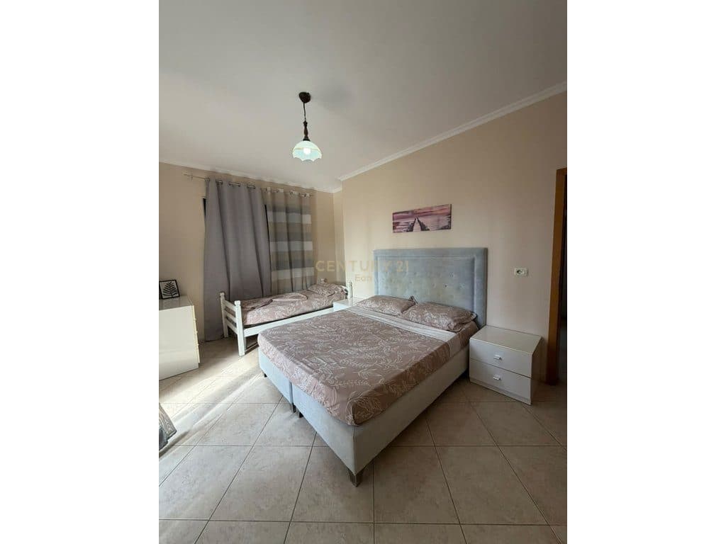 Studio për Qira në Plazh Stacioni i parë, Durrës ! 4