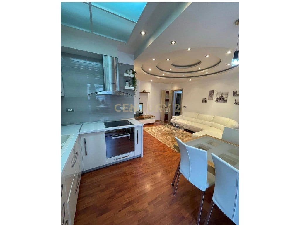 SHITET APARTAMENT 50M LARG DETIT TE SHKEMBI I KAVAJES, DURRES !!! 3