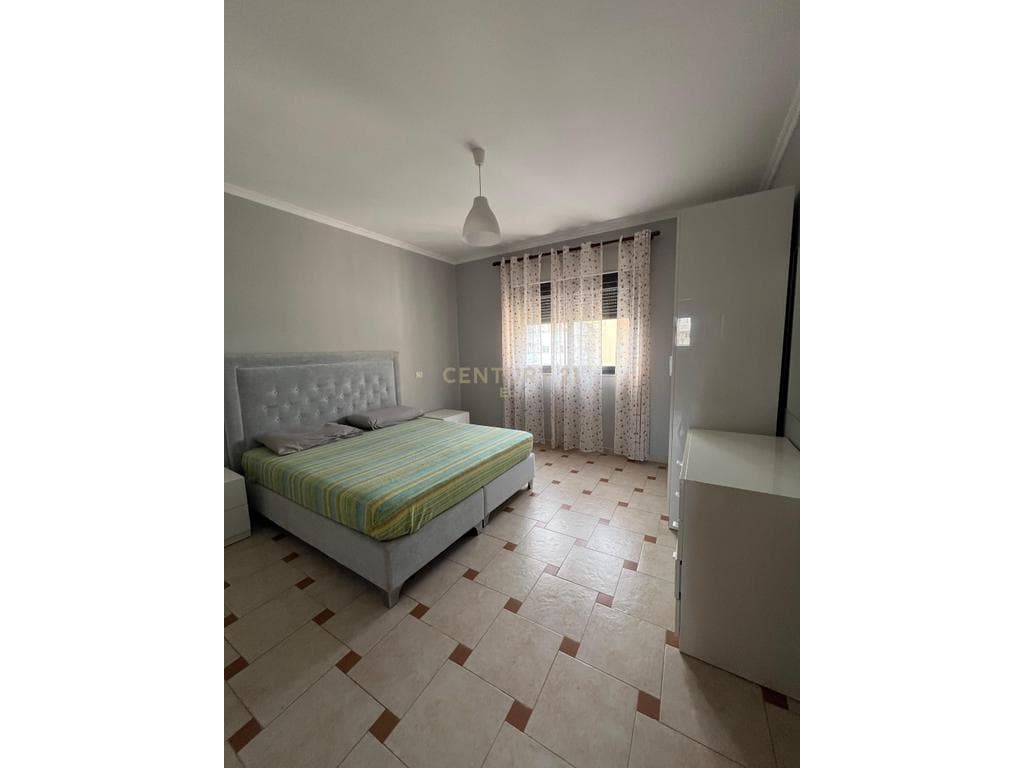 1+1 apartament me qira në Plazh, Durrës ! 3