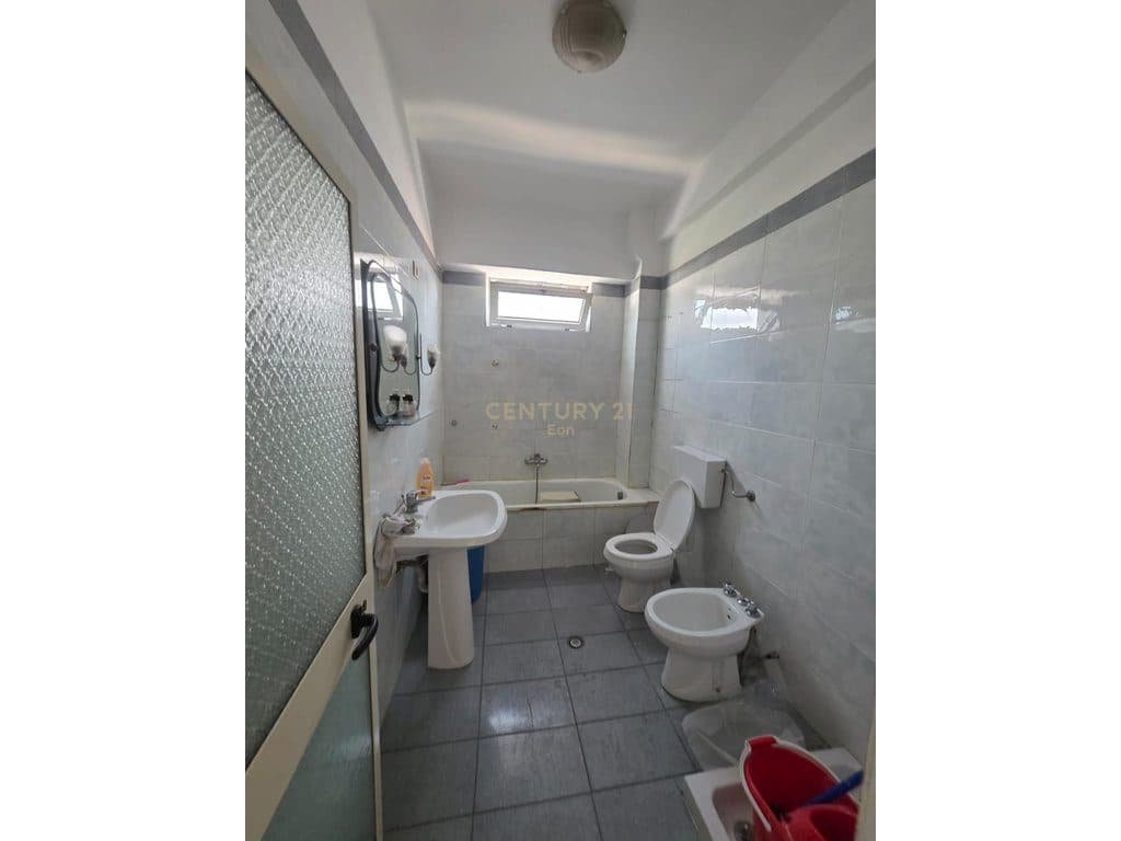 Apartament 2+1 Me Qira në Qendër të Durrësit ! 4