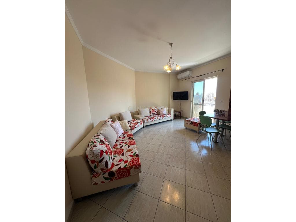 Apartament 2+1+garazhd Me Qira në Lagjen nr.5, Durrës !