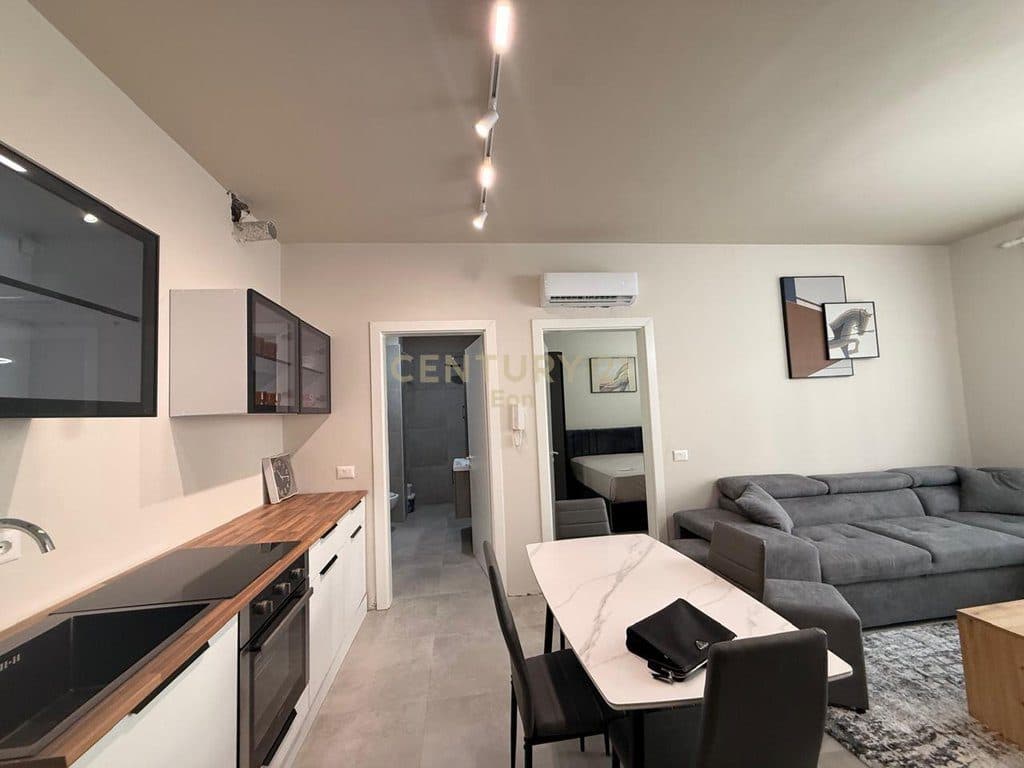 Apartament 1+1 Për Shitje në Golem ! 3