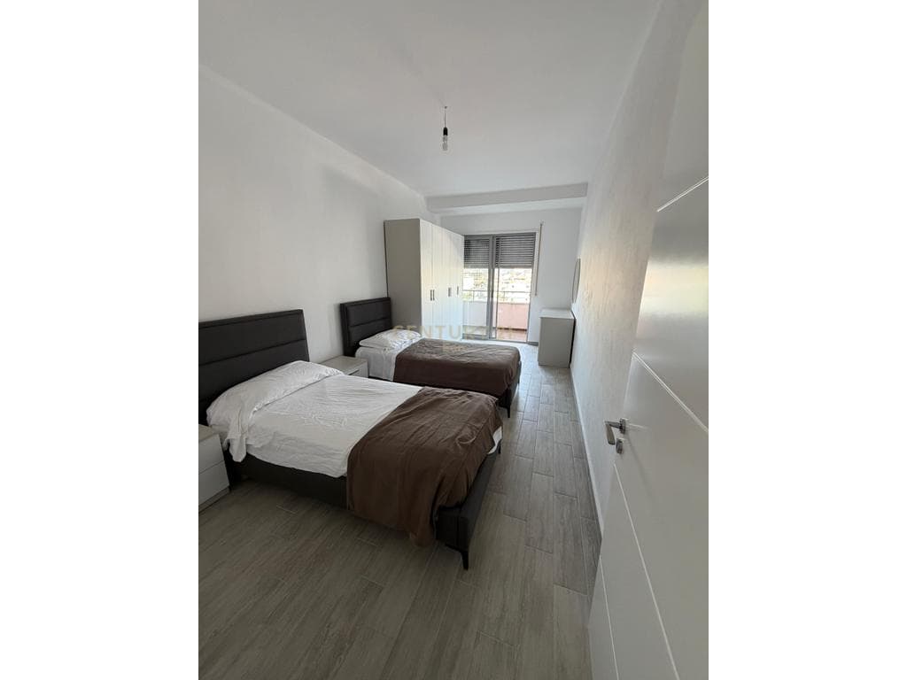 Apartament 2+1 për qira | Qendra e Golemit 3