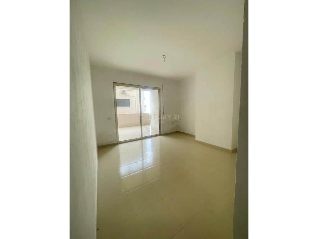 Apartament 2+2 Në Shitje në Ish-URT, Durrës - 133,000€ | 140 m² 4