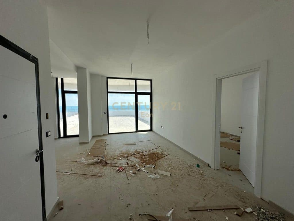 SHITET PAPAFINGO 1+1 me 52.6m2 verande ME PAMJE DETI TEK "WHITE HILL RESIDENCE" NE CURRILA! 4